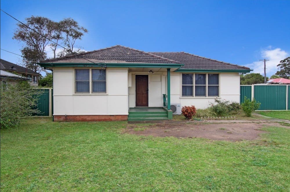 Comfortable Family Living in a Convenient Colyton Location